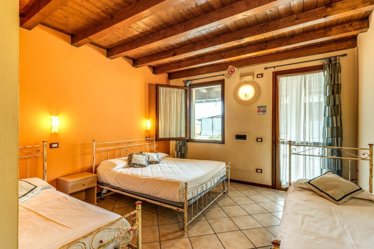 Agriturismo Pozzo Fiorito Castiglione Delle Stiviere Exterior photo